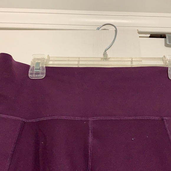 Old Navy Go-Dry Leggings - Picture 2 of 4